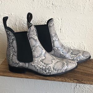 Cartel leather snake skin Chelsea boots